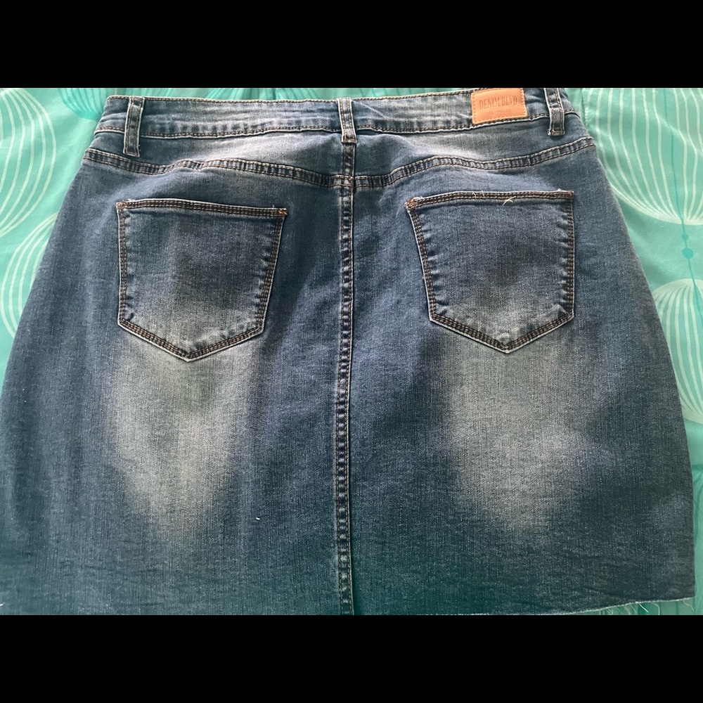 Junior’s XL Jean skirt